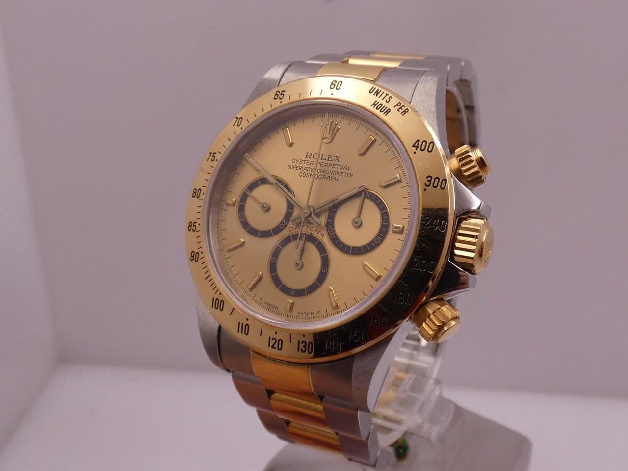 Rolex | Daytona | 16523 | Gold/Steel | 40 mm | Gold/Steel | Champagne | Automatic