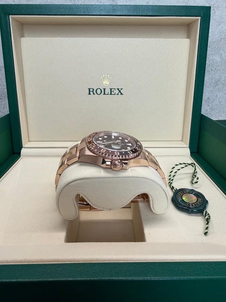 Rolex | GMT-Master II | 126715CHNR | Red gold | 40 mm | Rose gold | Black | Automatic