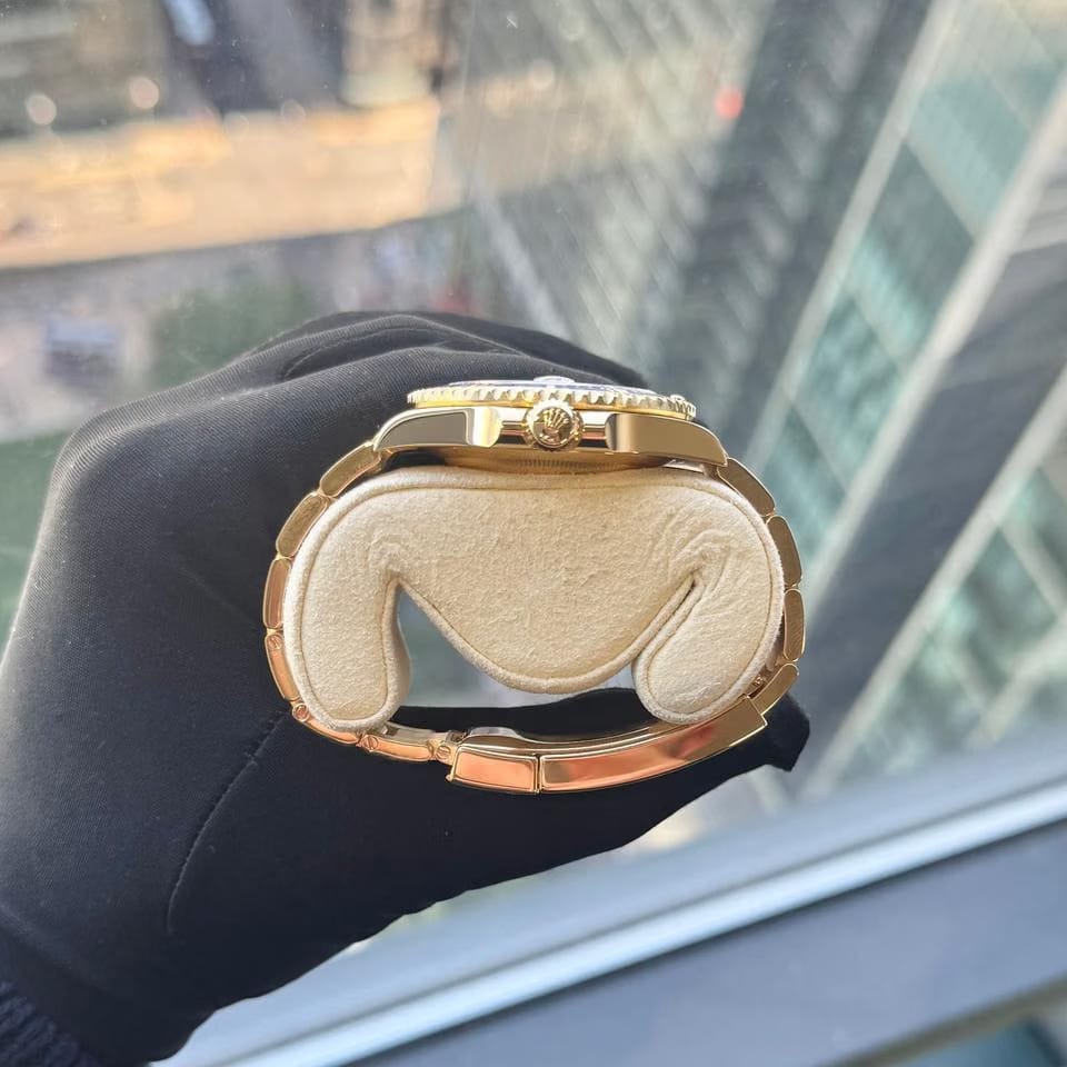 Rolex | Submariner | 126618 | Yellow gold | 41 mm | Yellow gold | Blue | Automatic