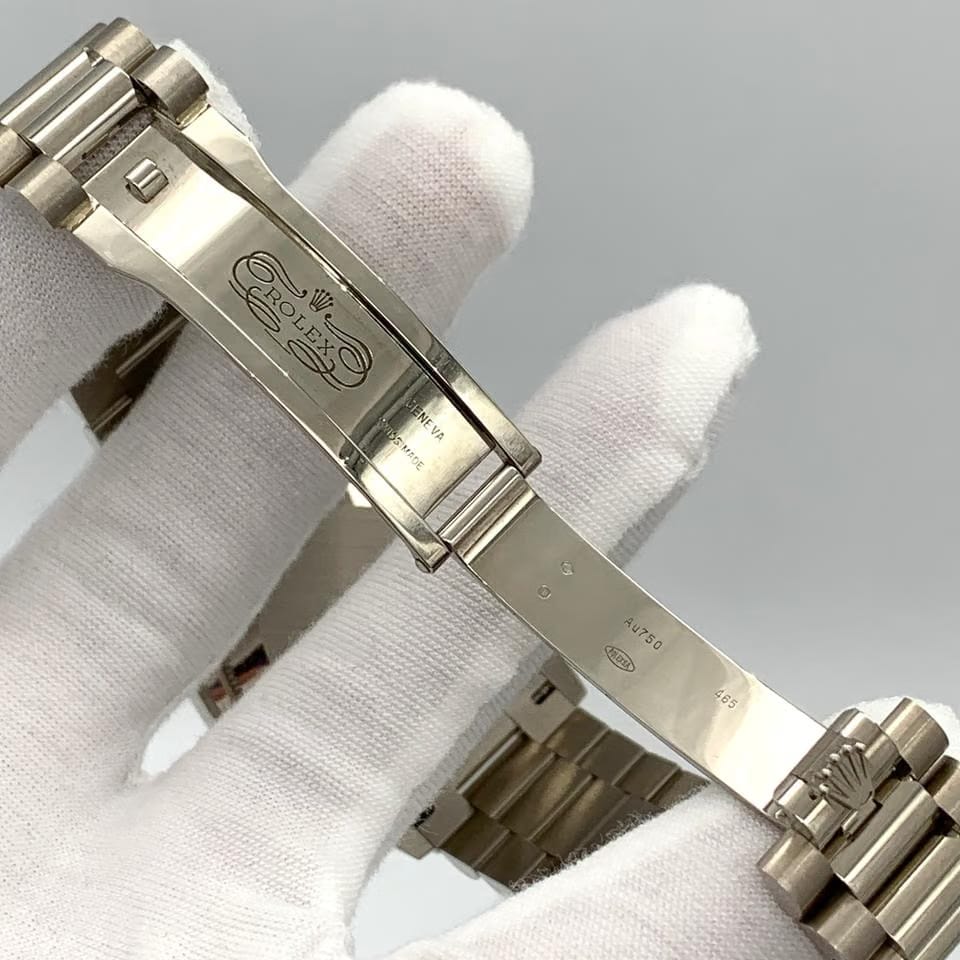 Rolex | Day-Date | 128239 | White gold | 36 x 43 mm | White gold | Silver | Automatic