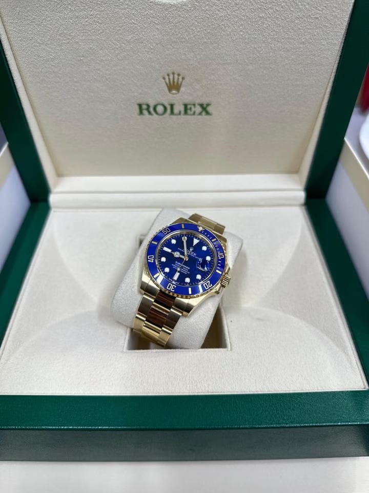 Rolex | Submariner | 126618LB | Yellow gold | 40 mm | Yellow gold | Blue | Automatic