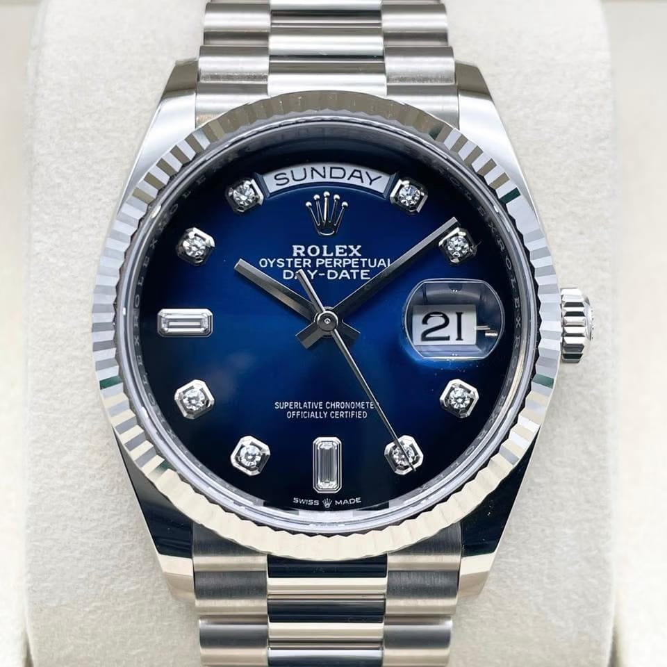 Rolex | Day-Date | 128239 | White gold | 36 x 43 mm | White gold | Blue | Automatic