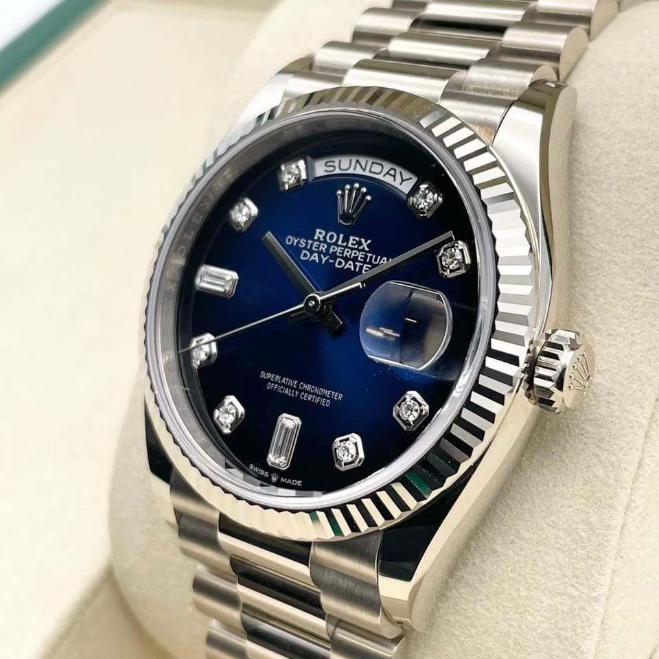 Rolex | Day-Date | 128239 | White gold | 36 x 43 mm | White gold | Blue | Automatic