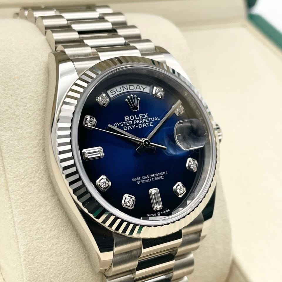 Rolex | Day-Date | 128239 | White gold | 36 x 43 mm | White gold | Blue | Automatic