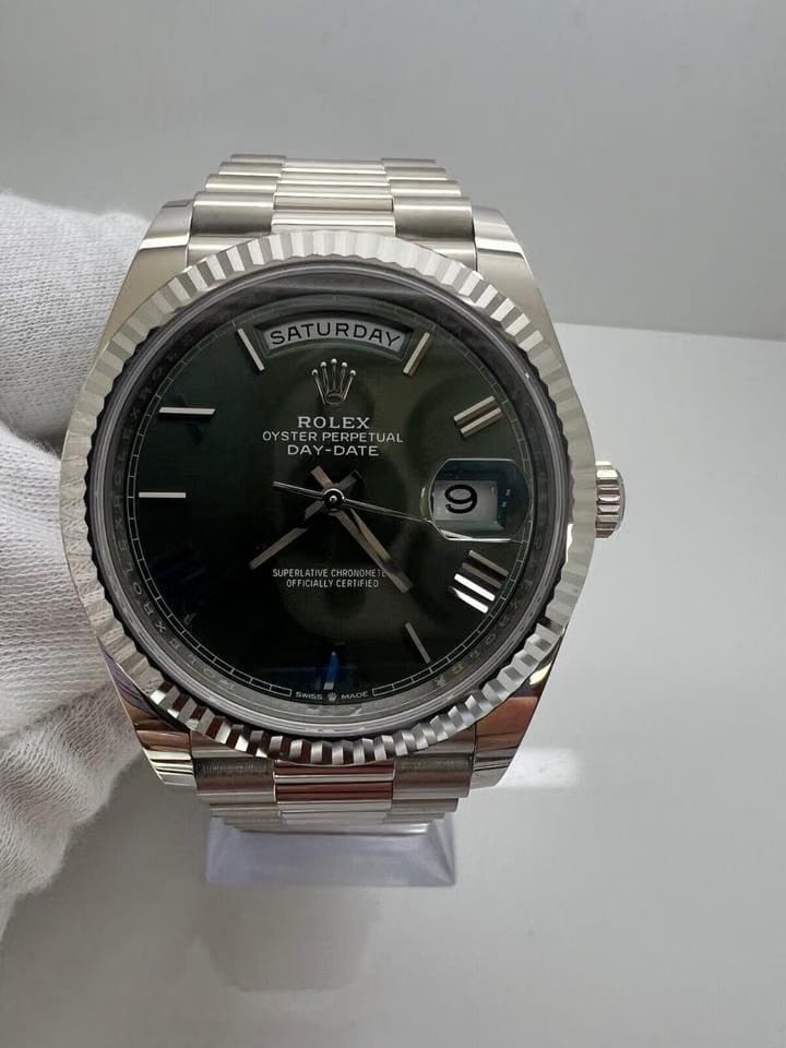 Rolex | Day-Date | 228239 | White gold | 40 mm | Green | Automatic