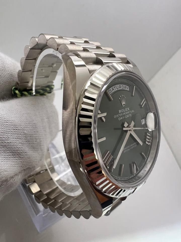 Rolex | Day-Date | 228239 | White gold | 40 mm | Green | Automatic