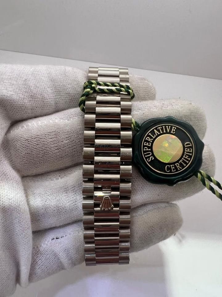 Rolex | Day-Date | 228239 | White gold | 40 mm | Green | Automatic