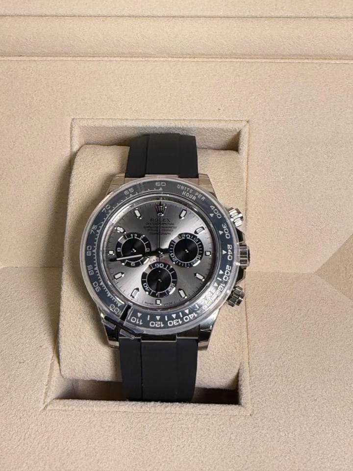 Rolex | Daytona | 116519LN | Steel | 40 x 43 mm | Rubber | Grey | Automatic