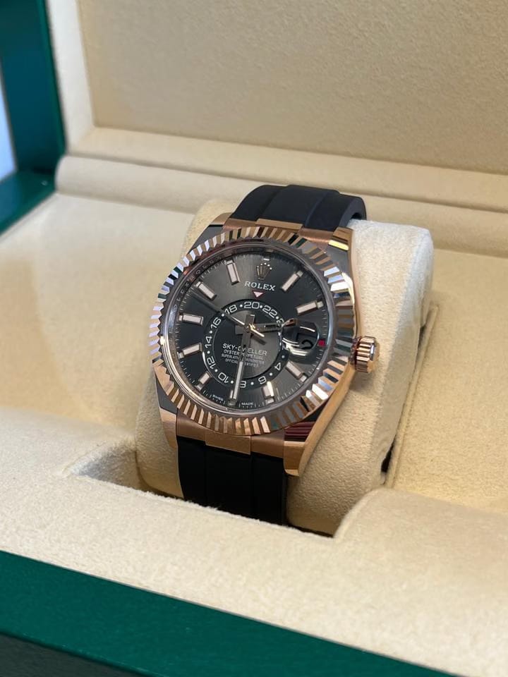 Rolex | Sky-Dweller | 326235 | Rose Gold | 42 Mm | Grey | Automatic