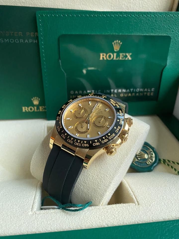 Rolex | Daytona | 116518LN | Yellow gold | 40 mm | Rubber | Yellow | Automatic