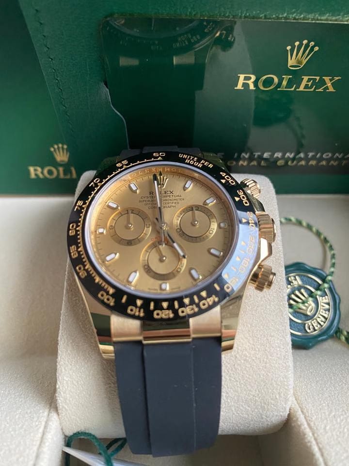 Rolex | Daytona | 116518LN | Yellow gold | 40 mm | Rubber | Yellow | Automatic