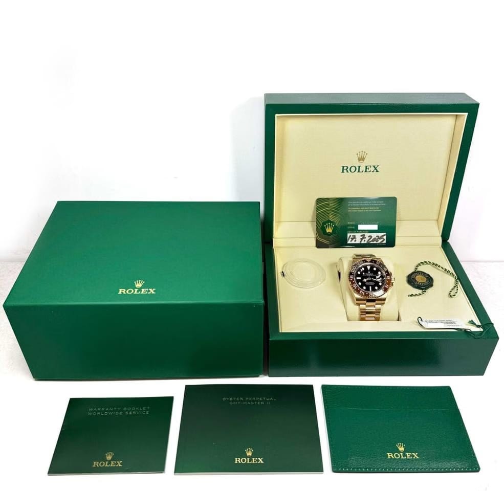 Rolex | GMT-Master II | 126715CHNR | Rose gold | 40 mm | Black