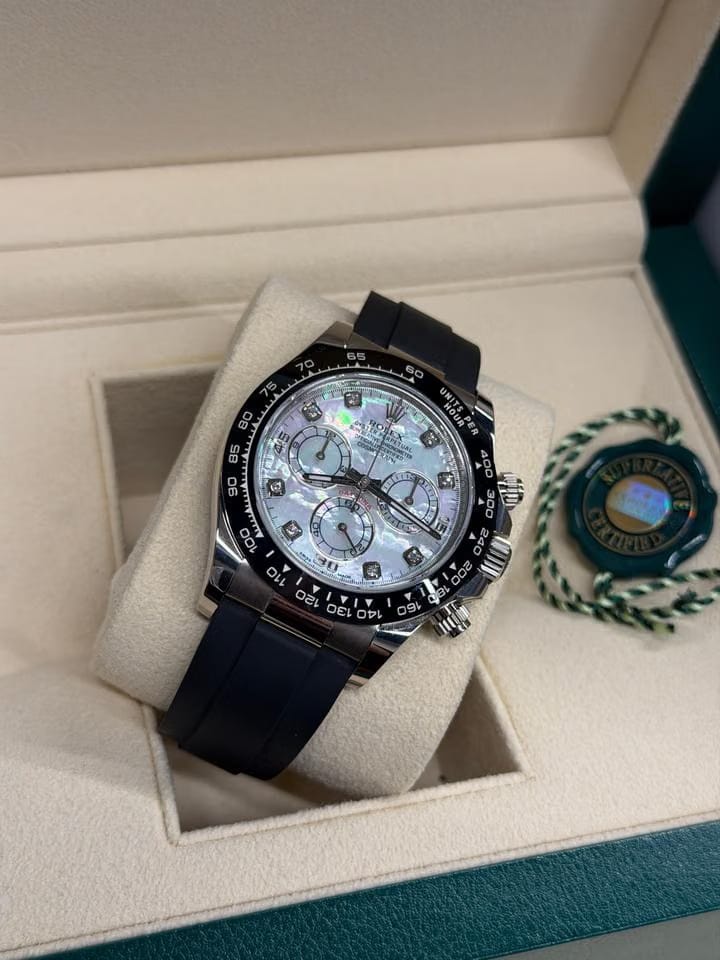 Rolex | Daytona | 116519LN | White gold | 40 x 43 mm | Rubber | Mother of pearl | Automatic
