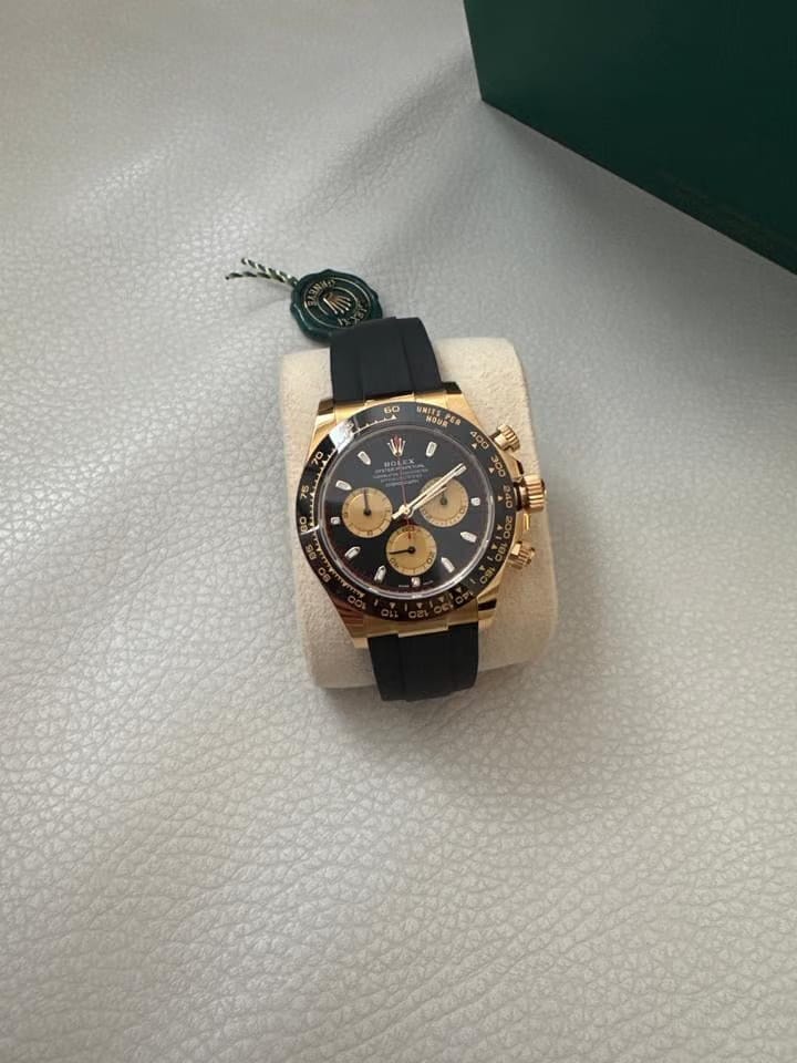 Rolex | Daytona | 116518LN | Yellow gold | 40 x 43 mm | Rubber | Black | Automatic