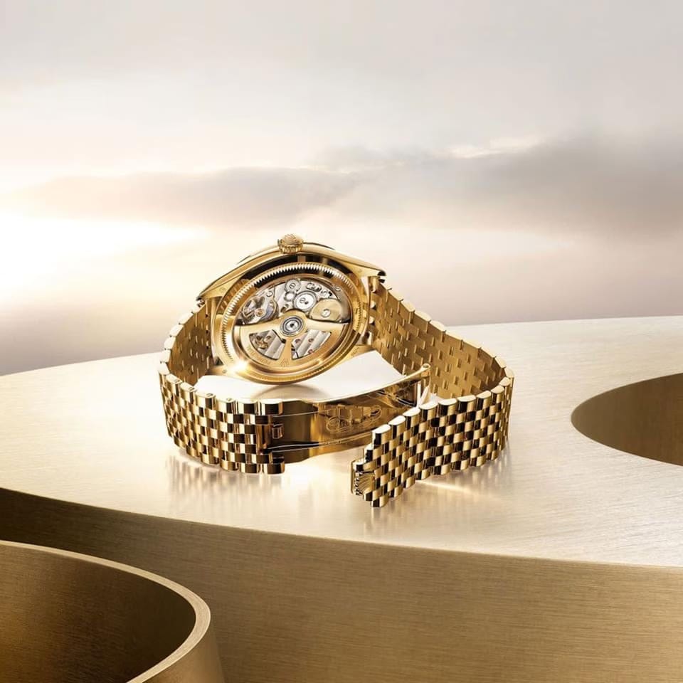 Rolex | 1908 | 52508-0008 | Yellow gold | 39 mm | Yellow gold | White | Automatic