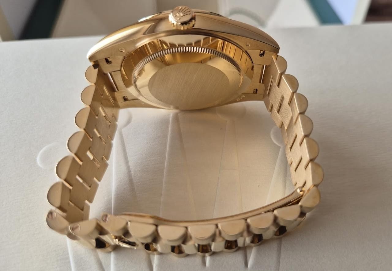 Rolex | Day-Date | 228238 | Yellow gold | 40 mm | Yellow gold | White | Automatic
