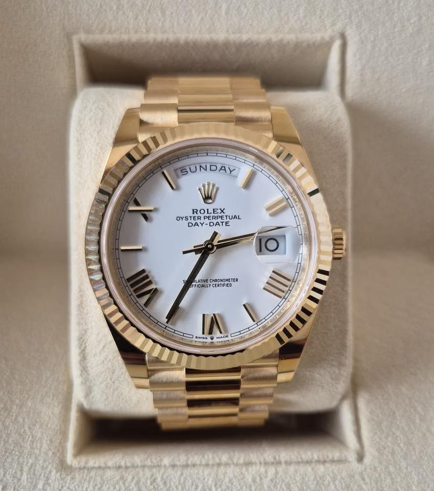 Rolex | Day-Date | 228238 | Yellow gold | 40 mm | Yellow gold | White | Automatic