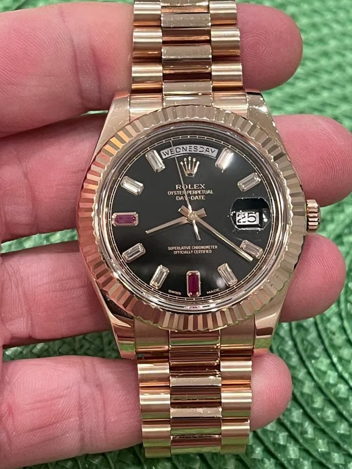 Rolex | Day-Date | 218235 | Red gold | 41 x 49 mm | Rose gold | Pink | Automatic