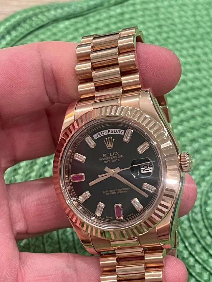 Rolex | Day-Date | 218235 | Red gold | 41 x 49 mm | Rose gold | Pink | Automatic