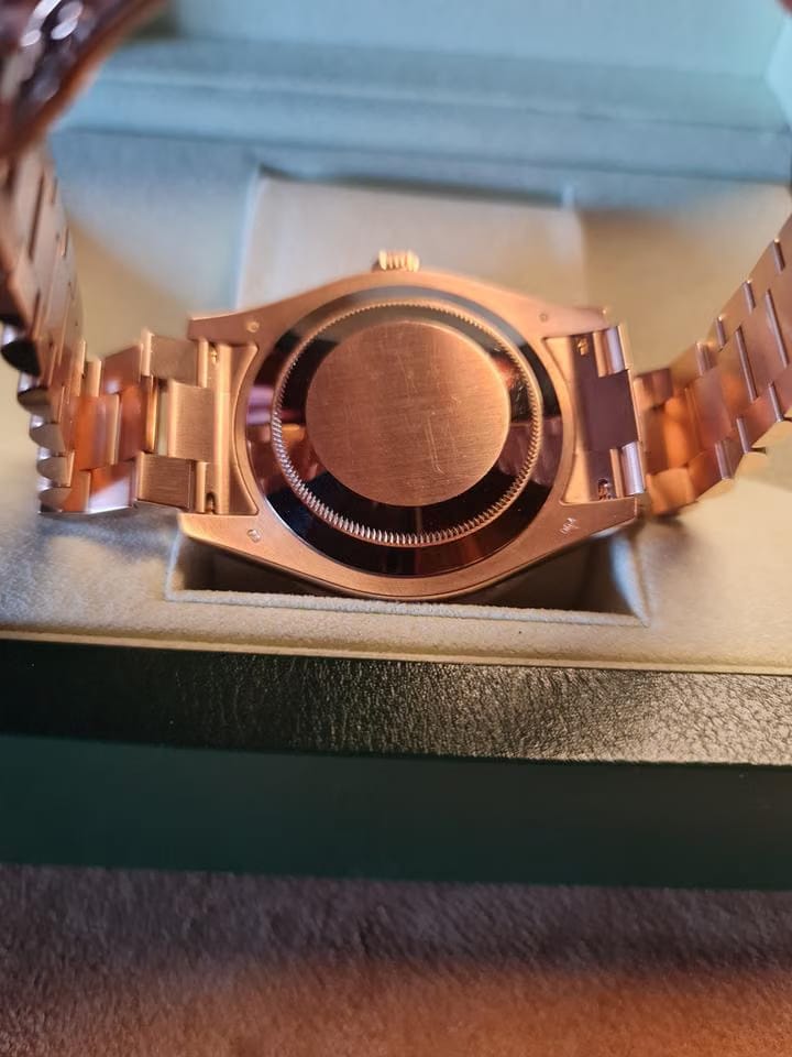 Rolex | Day-Date | 218235 | 41 x 49 mm | Rose gold | Automatic
