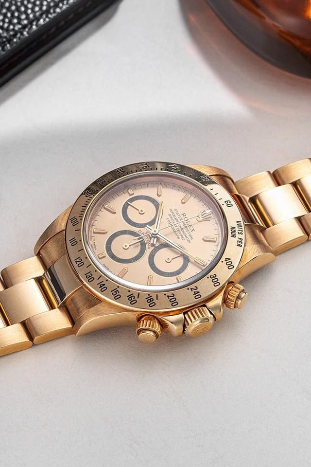 Rolex | Daytona | 16528 | Yellow gold | 40 mm | Yellow gold | Gold | Automatic