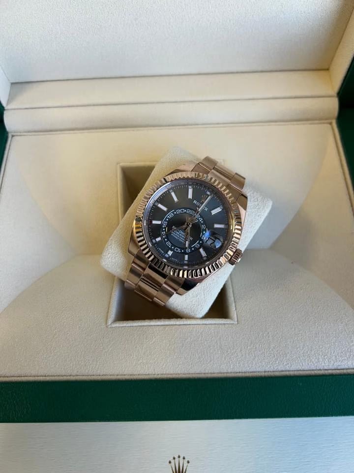 Rolex | Sky-Dweller | 326935-cm1-dc715 | Rose gold | 42 mm | Rose gold | Grey | Automatic