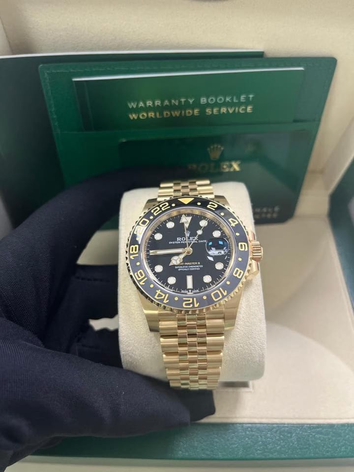 Rolex | GMT-Master II | 126718grnr | Yellow gold | Yellow gold | Black