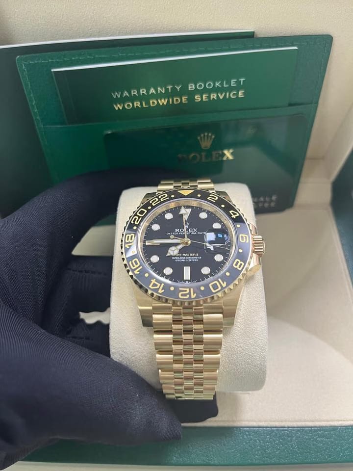 Rolex | GMT-Master II | 126718grnr | Yellow gold | Yellow gold | Black
