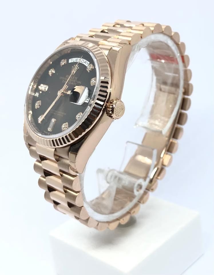 Rolex | Day-Date | 128235 | Rose gold | 36 mm | Rose gold | Brown | Automatic