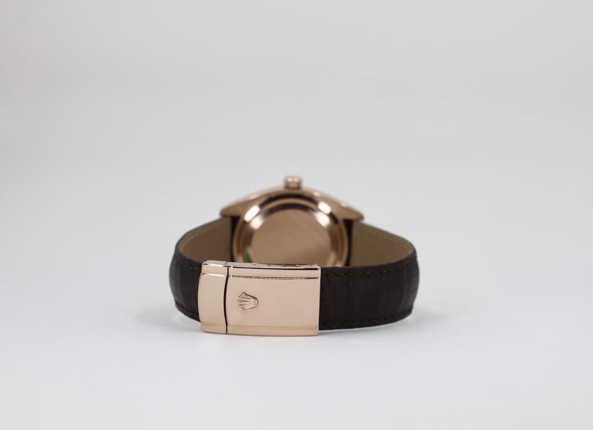 Rolex | Sky-Dweller | 326135-0007 | Rose gold | 42 mm | Leather | Grey | Automatic