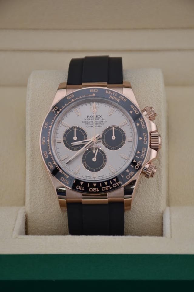 Rolex | Daytona | 126515LN | Rose gold | 40 mm | Rubber | Gold | Automatic