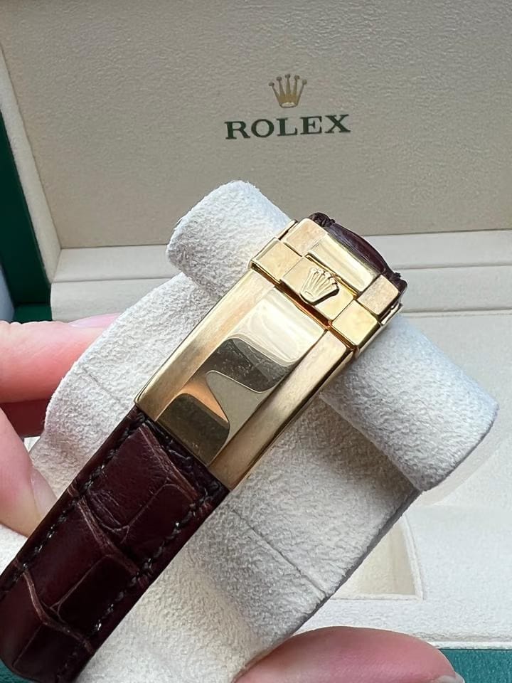 Rolex | Daytona | 116518 | Yellow gold | 40 mm | Leather | Blue | Automatic