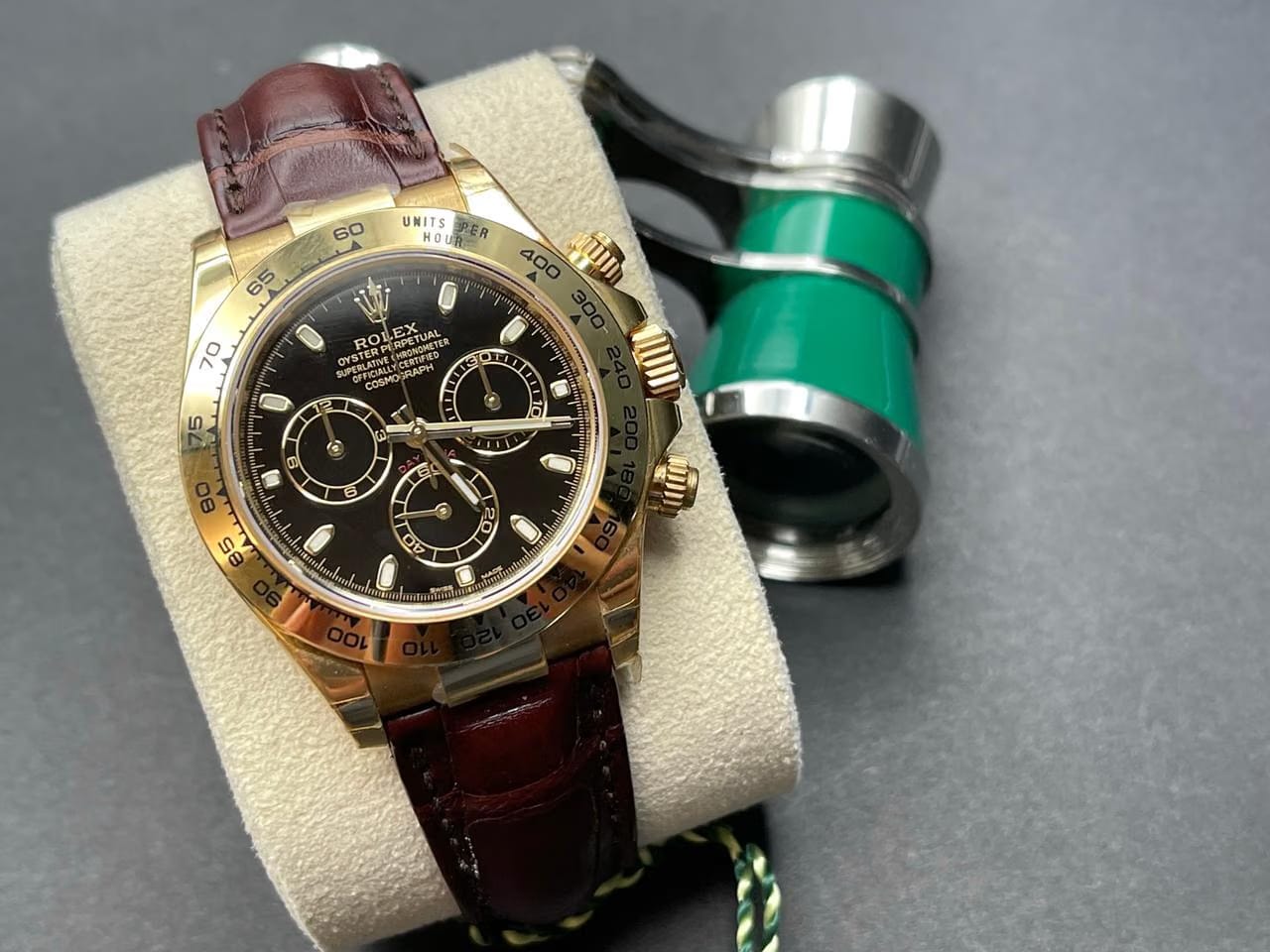 Rolex | Daytona | 116518LN | Yellow gold | 40 mm | Leather | Black | Automatic