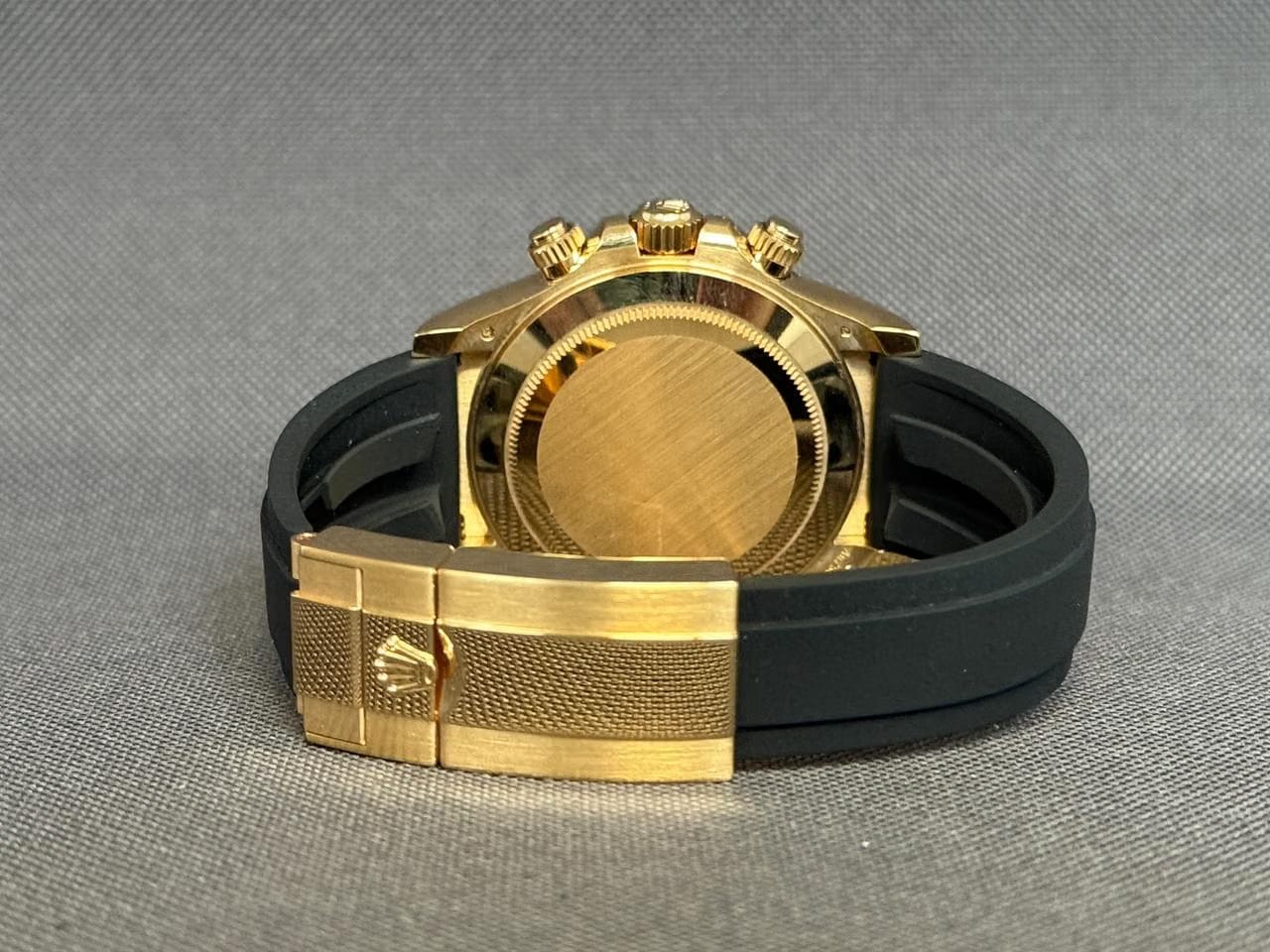 Rolex | Daytona | 116518LN | Yellow gold | 40 x 43 mm | Rubber | Mother of pearl | Automatic