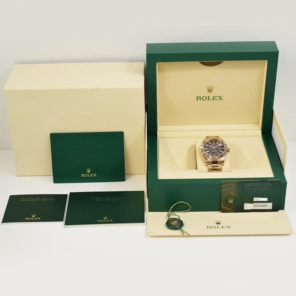 Rolex | Sky-Dweller | 336935 | Rose gold | 42 mm | Rose gold | Brown | Automatic