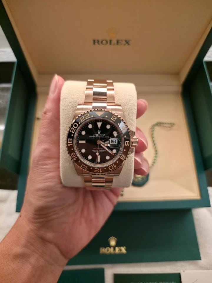 Rolex | GMT-Master II | 126715CHNR | 40 mm | Rose gold | Automatic
