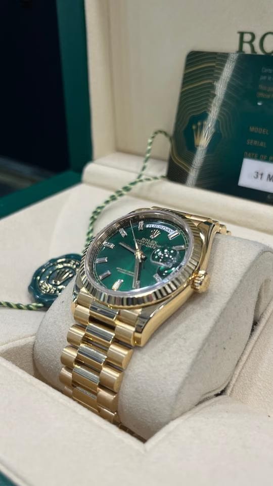 Rolex | Day-Date | 128238 | Yellow gold | 36 mm | Yellow gold | Champagne | Automatic