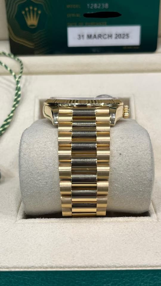 Rolex | Day-Date | 128238 | Yellow gold | 36 mm | Yellow gold | Champagne | Automatic