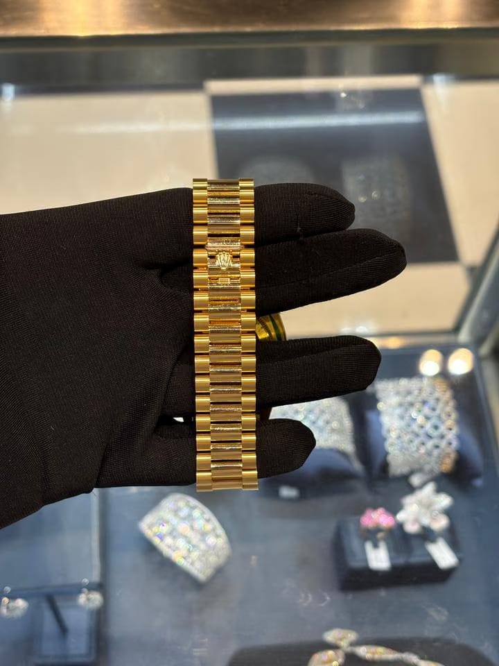 Rolex | Day-Date | 228348RBR | Yellow gold | 40 x 48 mm | Yellow gold | Champagne | Automatic