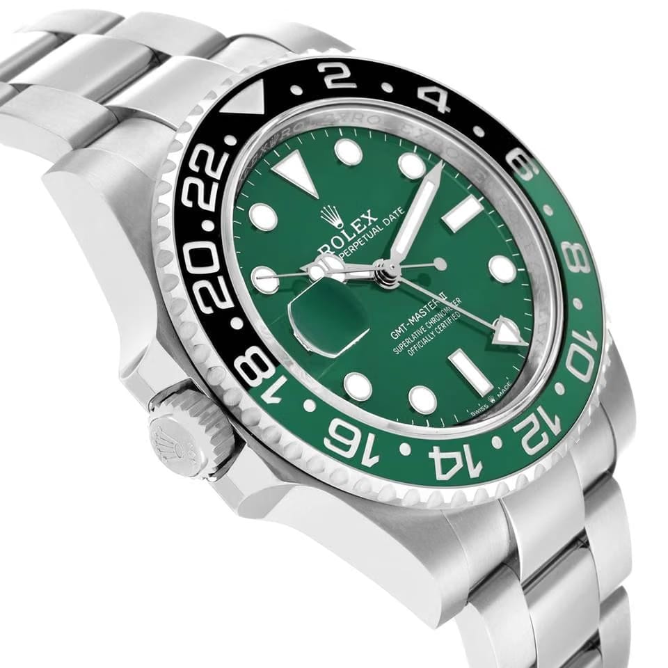 Rolex | GMT-Master II | 126729 | White gold | 40 mm | White gold | Green | Automatic