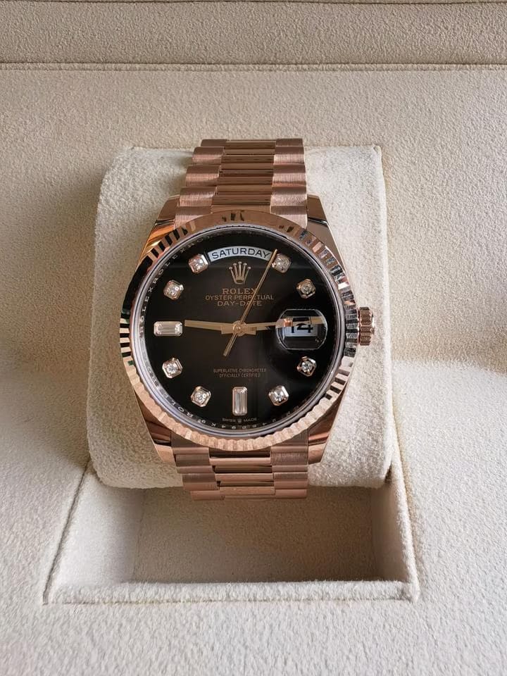 Rolex | Day-Date | 128235-0038 | Rose gold | 36 x 43 mm | Rose gold | Brown | Automatic