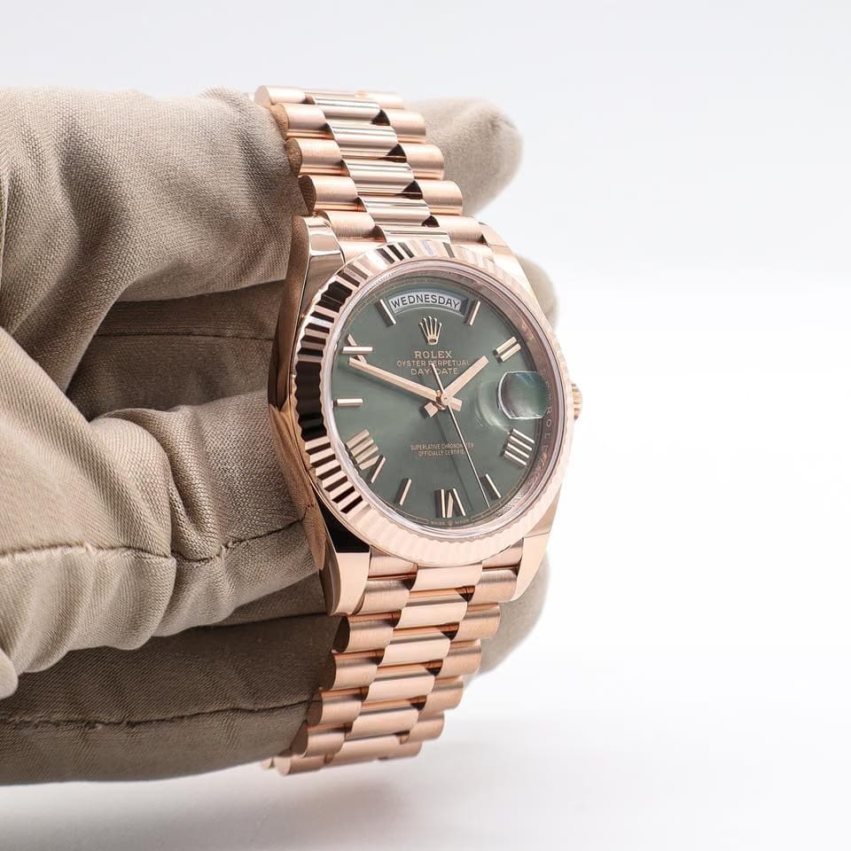 Rolex | Day-Date | 228235-cm1-dc716 | Rose gold | 40 mm | Rose gold | Green | Automatic