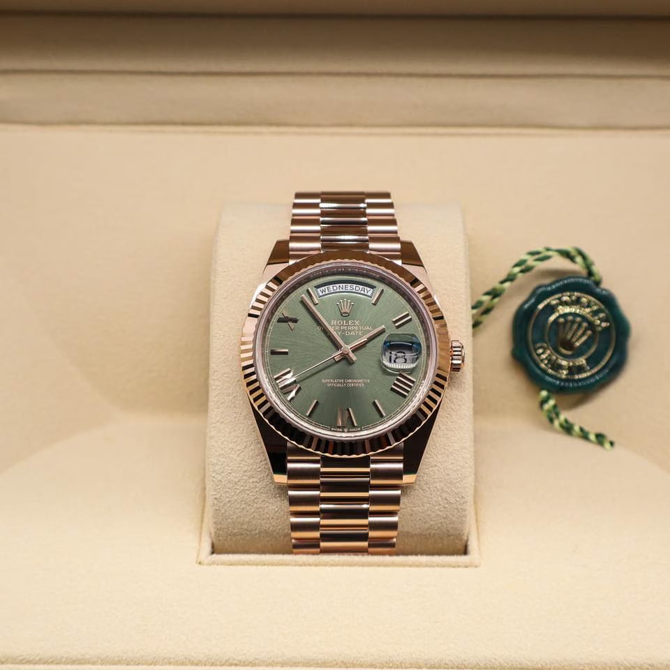 Rolex | Day-Date | 228235-cm1-dc716 | Rose gold | 40 mm | Rose gold | Green | Automatic