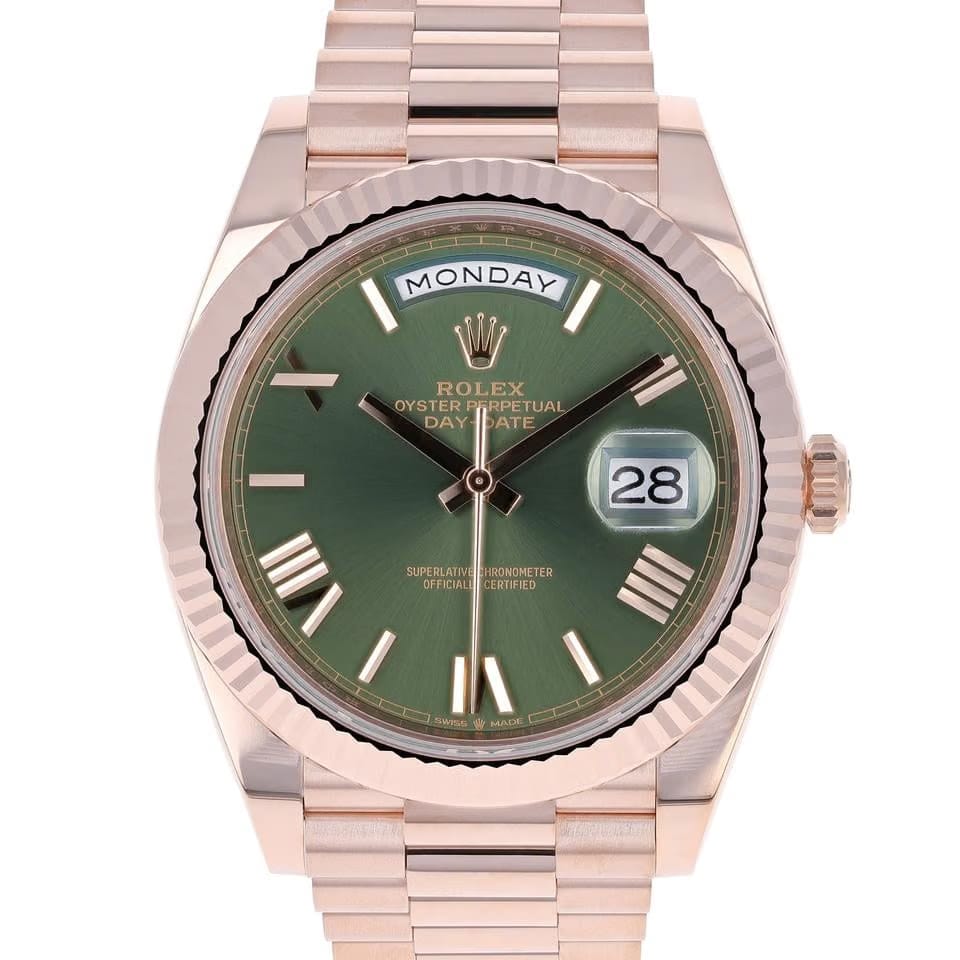 Rolex | Day-Date | 228235 | Rose gold | 40 x 47 mm | Rose gold | Green | Automatic