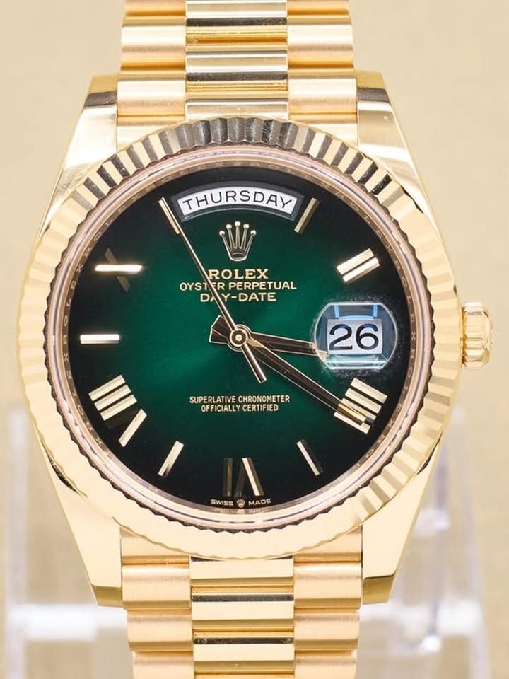 Rolex | Day-Date | 228238 | Yellow gold | 40 mm | Green