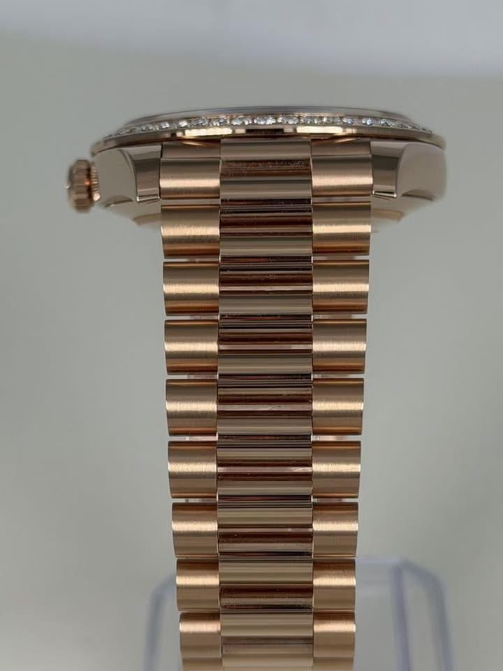 Rolex | Day-Date | 228345RBR | Rose gold | 40 x 48 mm | Rose gold | Champagne | Automatic