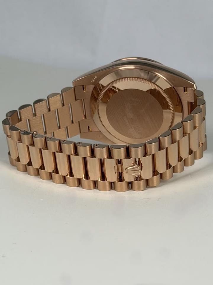 Rolex | Day-Date | 228345RBR | Rose gold | 40 x 48 mm | Rose gold | Champagne | Automatic