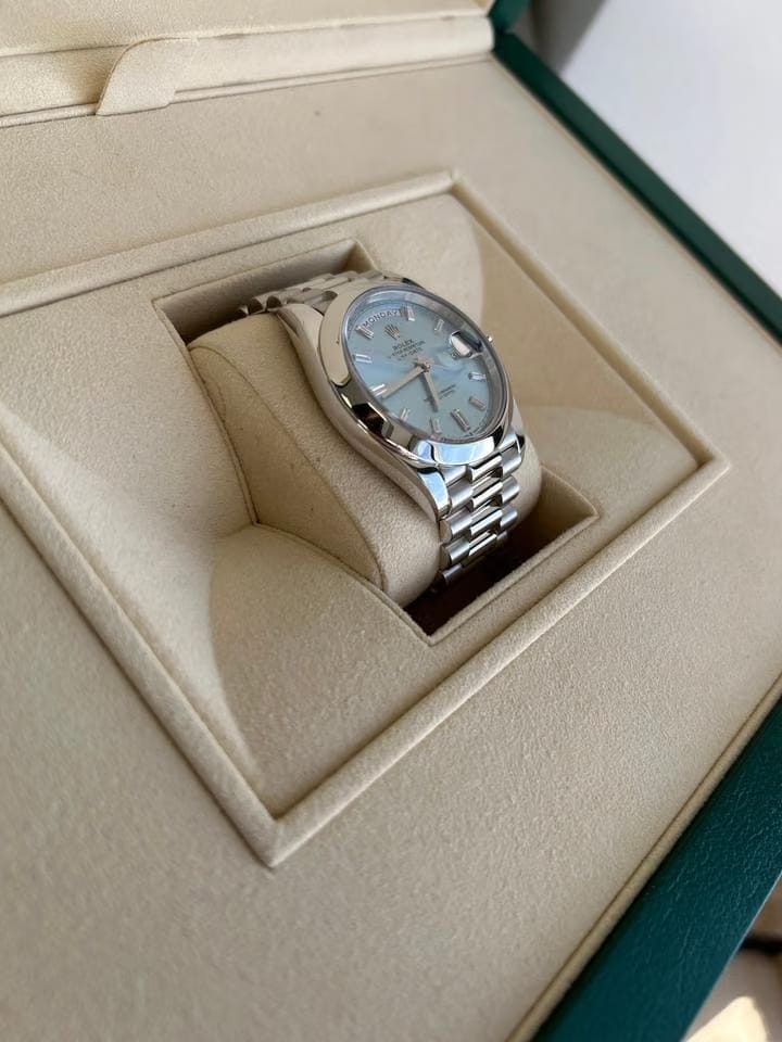 Rolex | Day-Date | 228206 | Platinum | 40 mm | Platinum | Blue | Automatic