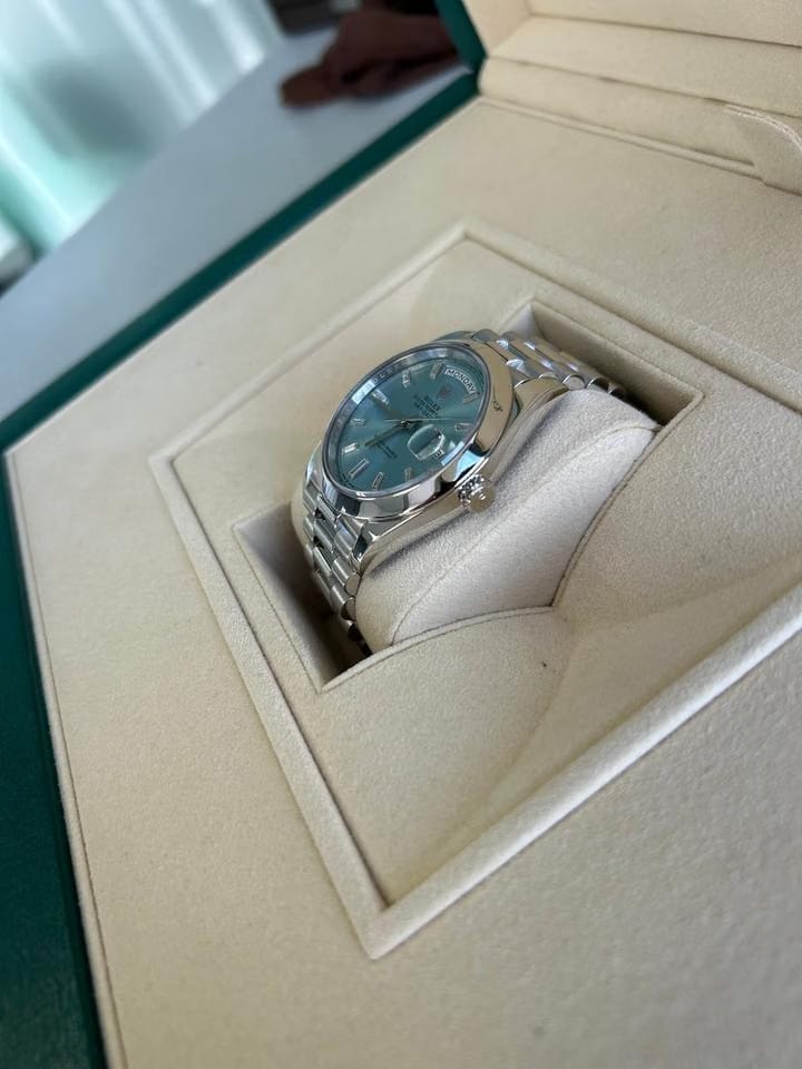 Rolex | Day-Date | 228206 | Platinum | 40 mm | Platinum | Blue | Automatic