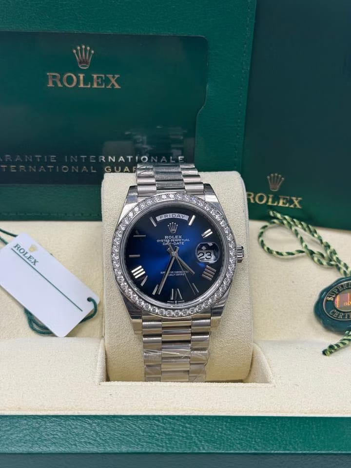 Rolex | Day-Date | 228349RBR | White gold | 40 x 48 mm | White gold | Blue | Automatic